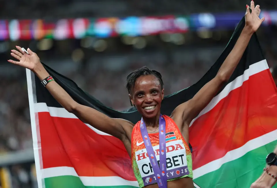 艰难摘牌, 获得两金之